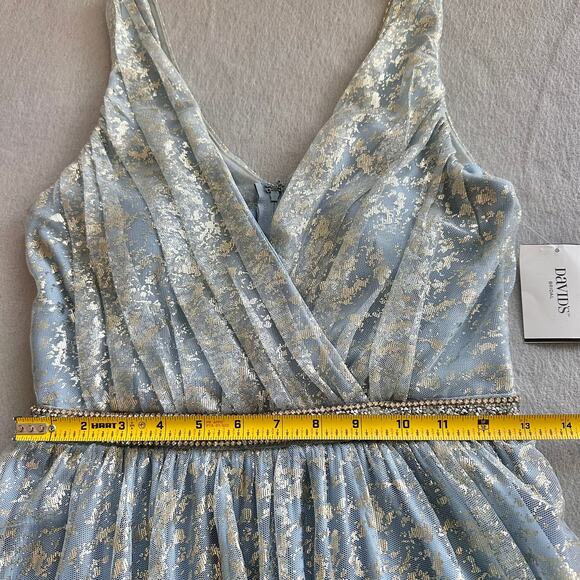Teeze Me Metallic Foil Pleated V-Neck Gown From David's Bridal Light Blue Sz 5 - Picture 15 of 16